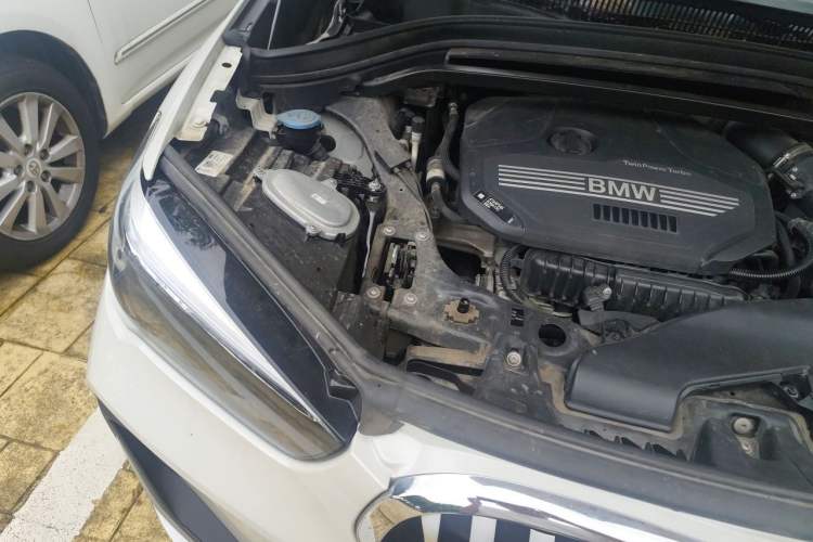 Used BMW X1 2022 sDrive20Li Fashion Model Engine Bay Right