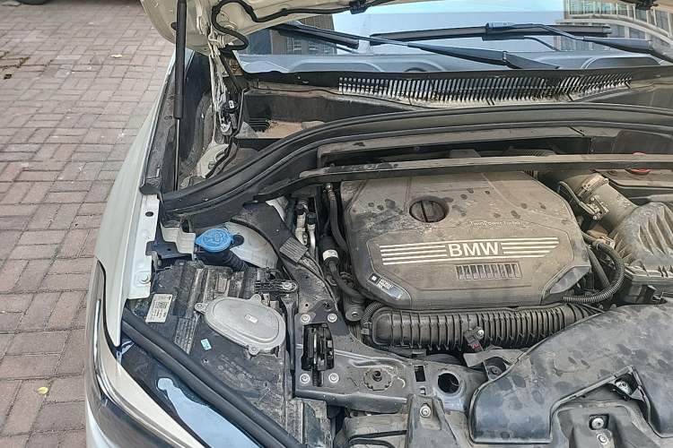 Used BMW X1 2022 sDrive25Li Leading Model Engine Bay Right
