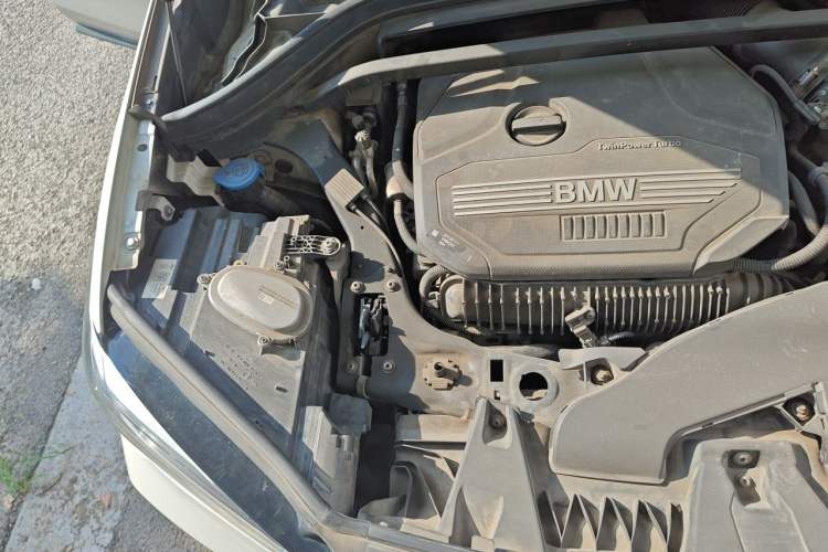 Used BMW X1 2022 sDrive25Li Leading Model Engine Bay Right