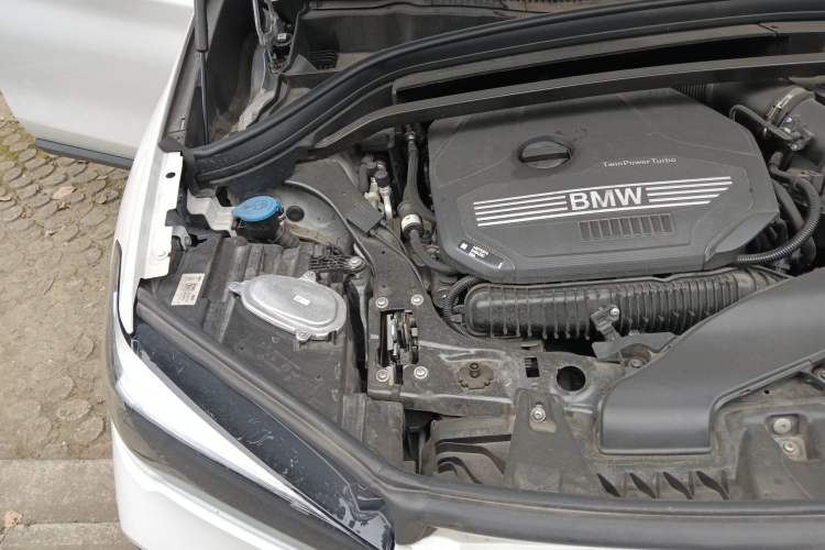 Used BMW X1 2022 sDrive25Li Leading Model Engine Bay Right