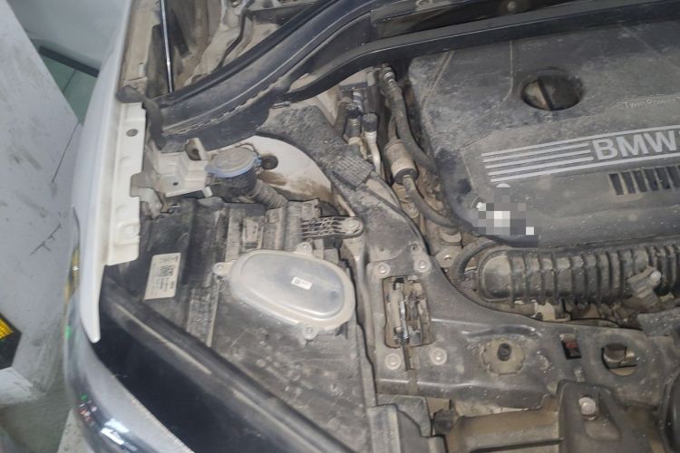 Used BMW X1 2022 sDrive25Li Leading Model Engine Bay Right