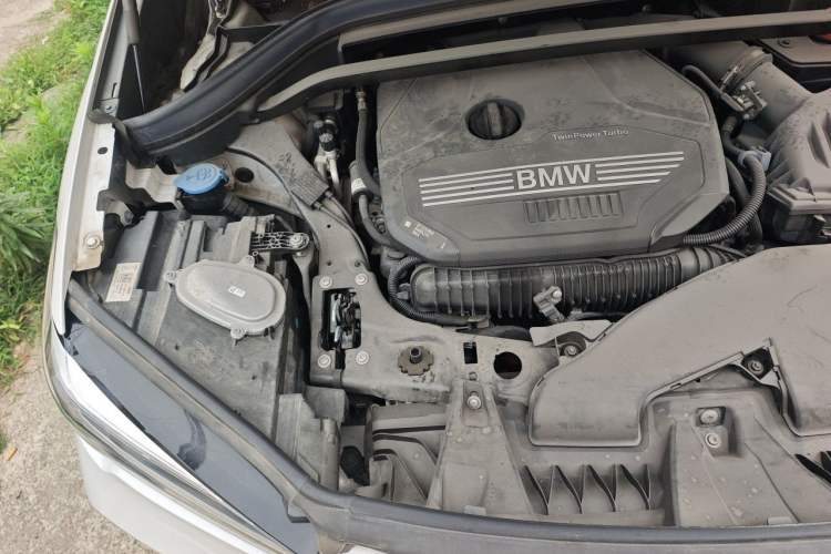 Used BMW X1 2022 sDrive25Li Leading Model Engine Bay Right