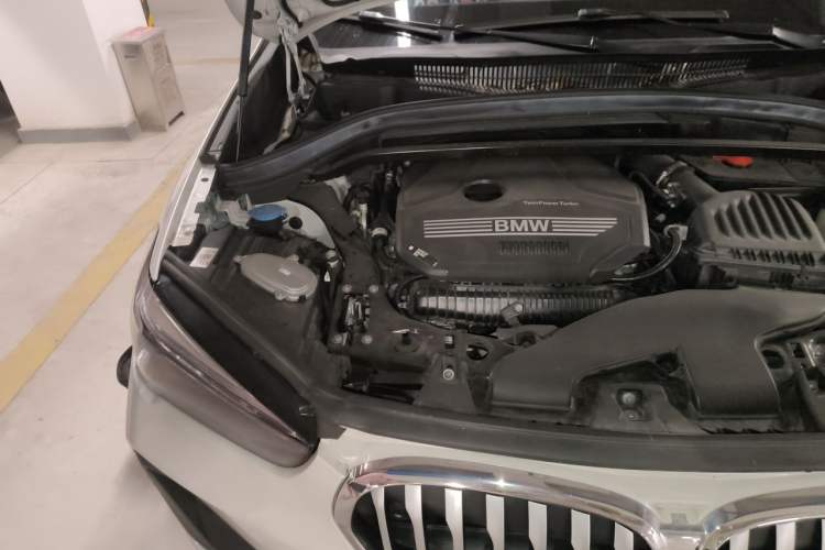 Used BMW X1 2022 sDrive25Li Leading Model Engine Bay Right