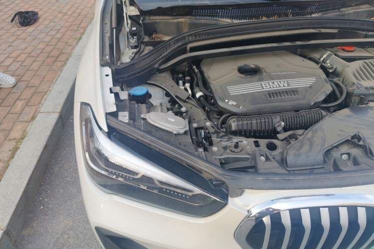 Used BMW X1 2022 sDrive25Li Leading Model Engine Bay Right