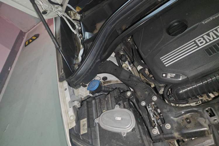 Used BMW X1 2022 sDrive25Li Leading Model Engine Bay Right