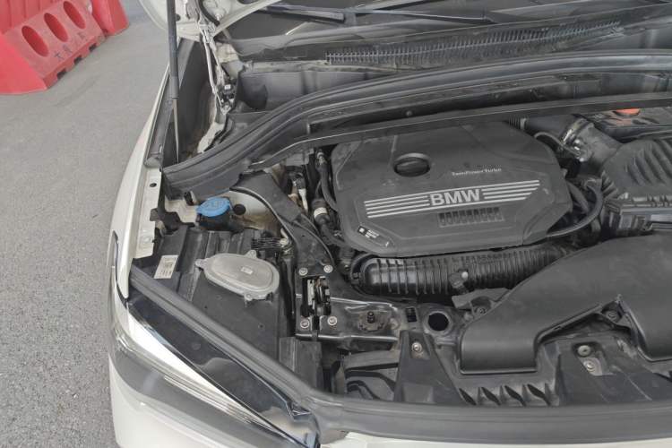 Used BMW X1 2022 sDrive25Li Leading Model Engine Bay Right