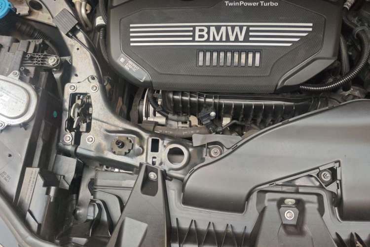 Used BMW X1 2022 sDrive20Li Fashion Model Engine Bay Right