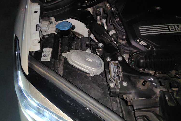 Used BMW X1 2022 sDrive25Li Leading Model Engine Bay Right