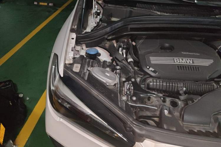 Used BMW X1 2022 sDrive25Li Leading Model Engine Bay Right