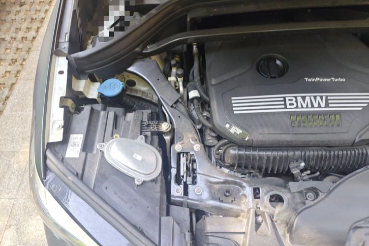 Used BMW X1 2022 sDrive25Li Leading Model Engine Bay Right