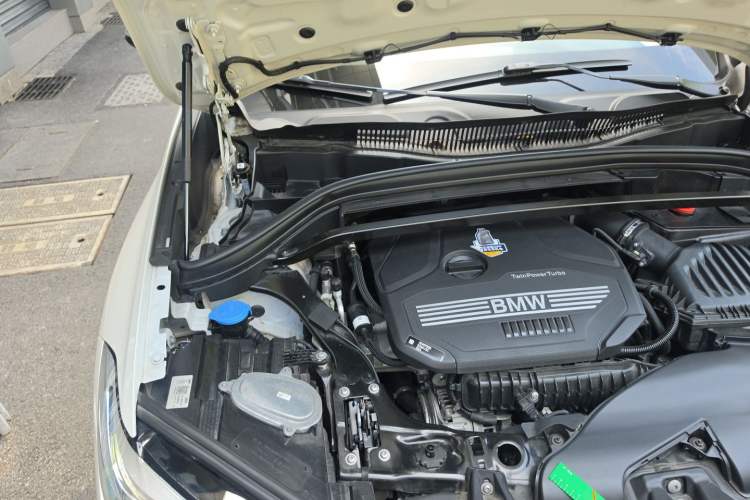 Used BMW X1 2022 sDrive20Li Fashion Model Engine Bay Right