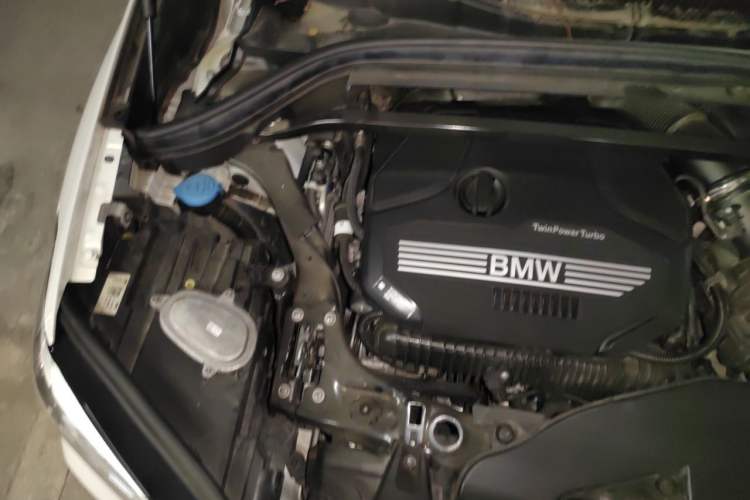 Used BMW X1 2022 sDrive25Li Leading Model Engine Bay Right