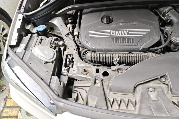 Used BMW X1 2022 sDrive25Li Leading Model Engine Bay Right