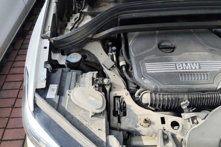 Used BMW X1 2022 sDrive25Li Leading Model Engine Bay Right