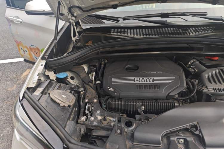 Used BMW X1 2022 sDrive25Li Leading Model Engine Bay Right