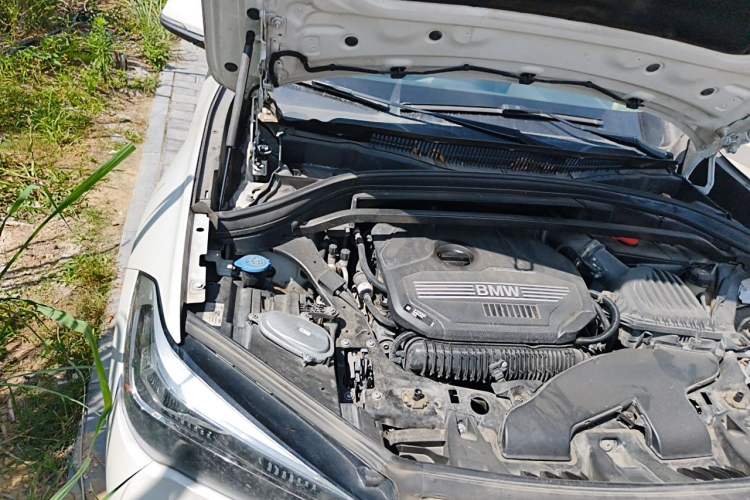 Used BMW X1 2022 sDrive25Li Leading Model Engine Bay Right