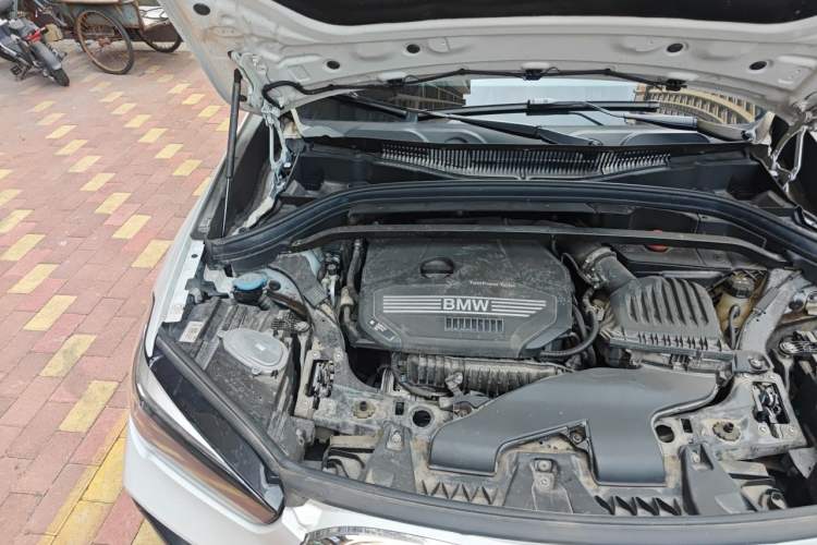 Used BMW X1 2022 sDrive20Li Fashion Model Engine Bay Right