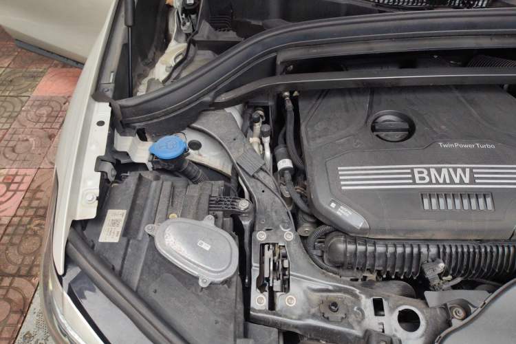 Used BMW X1 2022 sDrive25Li Leading Model Engine Bay Right