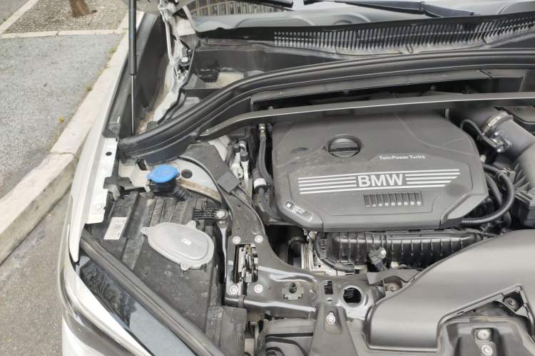 Used BMW X1 2022 sDrive20Li Fashion Model Engine Bay Right