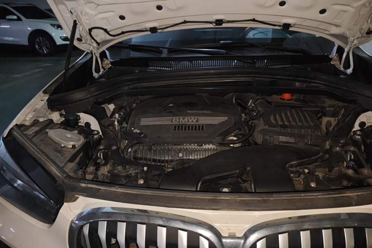 Used BMW X1 2022 sDrive25Li Leading Model Engine Bay Right