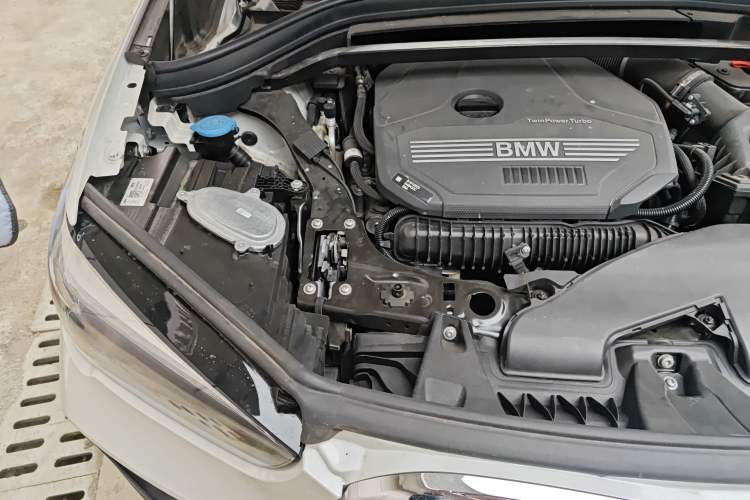 Used BMW X1 2022 sDrive25Li Leading Model Engine Bay Right
