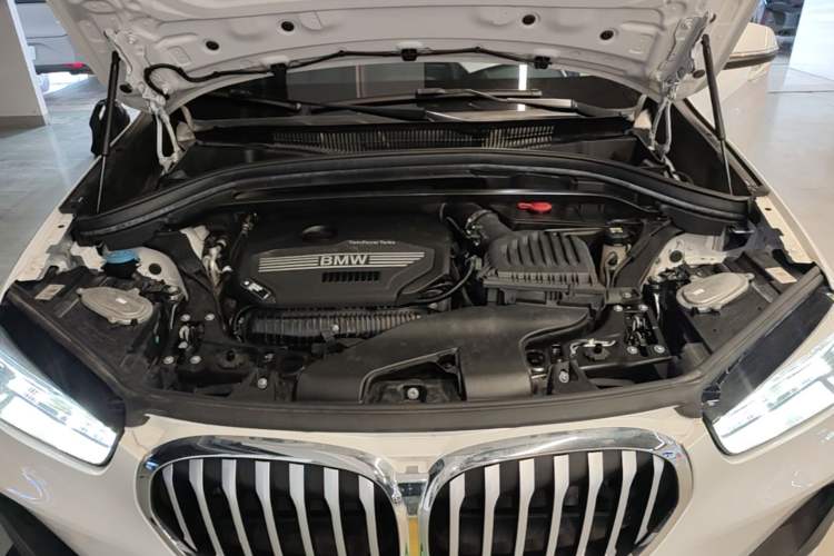 Used BMW X1 2022 sDrive25Li Leading Model Engine Bay