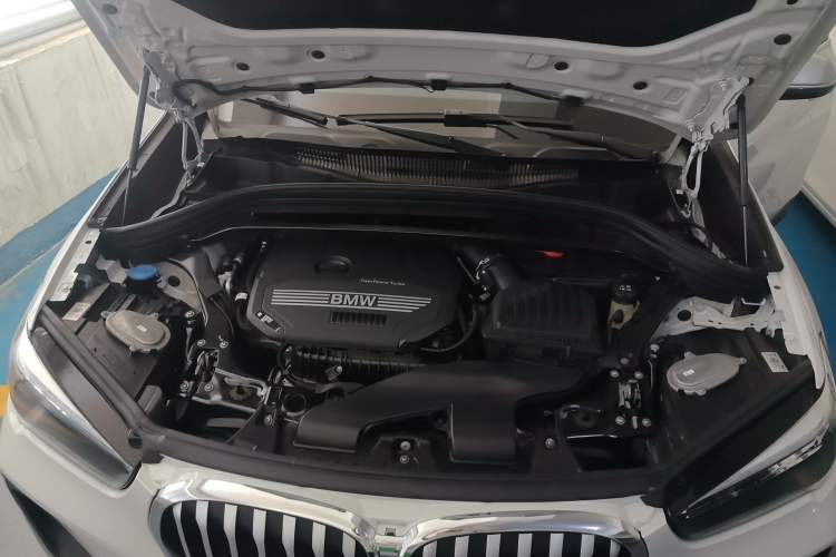 Used BMW X1 2022 sDrive20Li Fashion Model Engine Bay