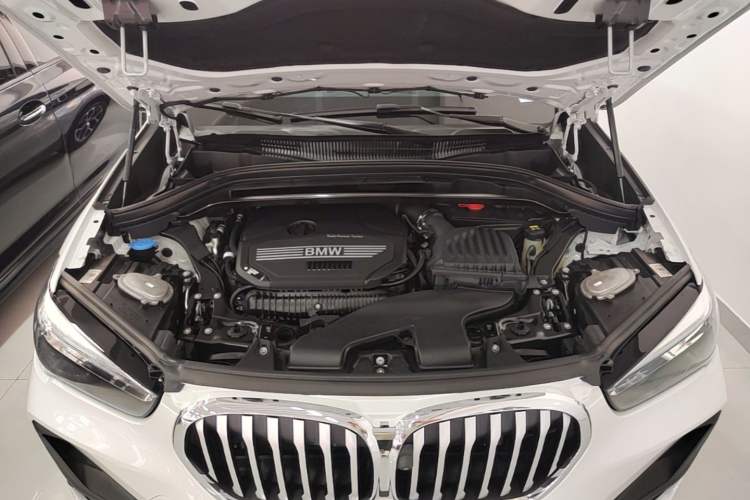 Used BMW X1 2022 sDrive25Li Leading Model Engine Bay