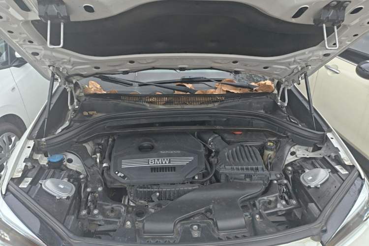 Used BMW X1 2022 sDrive20Li Fashion Model Engine Bay
