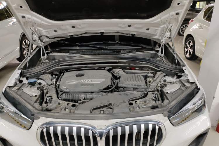 Used BMW X1 2022 sDrive25Li Leading Model Engine Bay