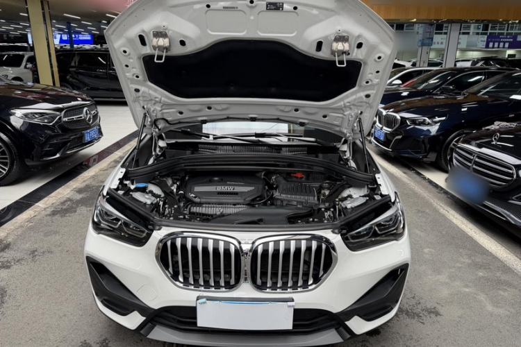 Used BMW X1 2022 sDrive25Li Leading Model Engine Bay