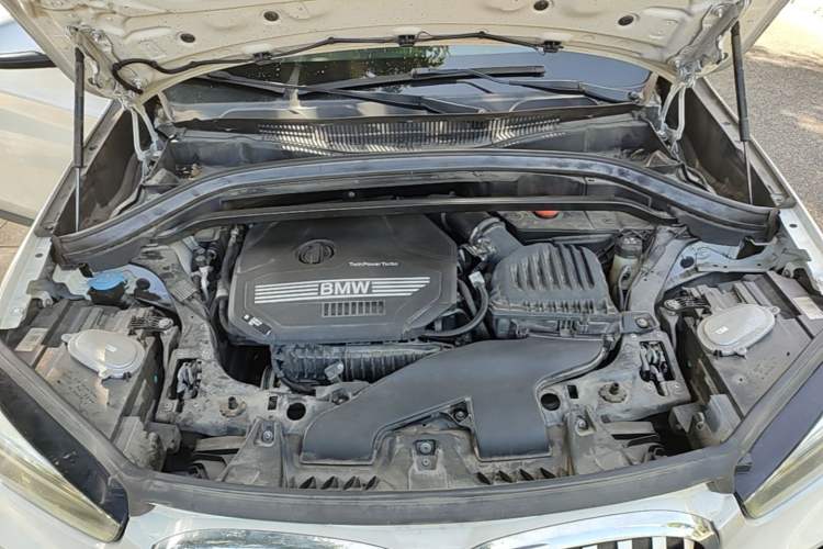 Used BMW X1 2022 sDrive20Li Fashion Model Engine Bay