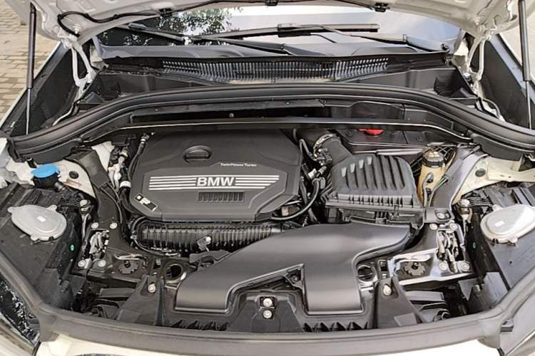 Used BMW X1 2022 sDrive25Li Leading Model Engine Bay