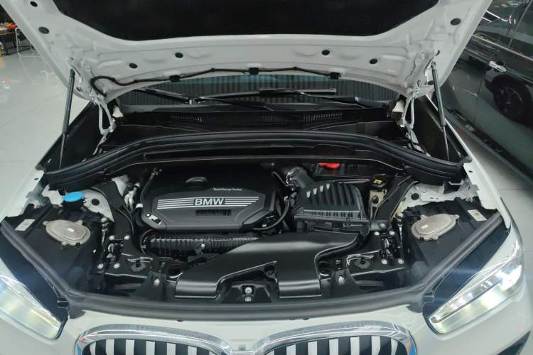 Used BMW X1 2022 sDrive25Li Leading Model Engine Bay
