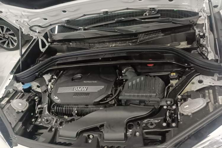 Used BMW X1 2022 sDrive25Li Leading Model Engine Bay