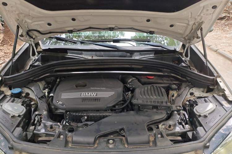 Used BMW X1 2022 sDrive20Li Fashion Model Engine Bay