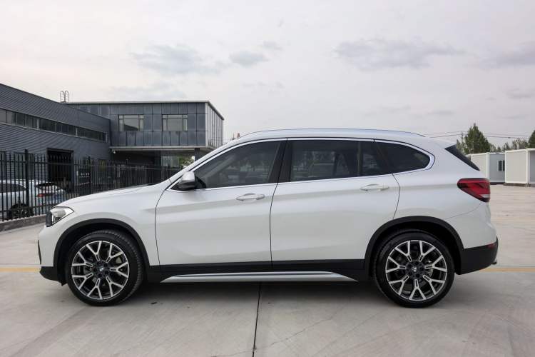 Used BMW X1 2022 Updated xDrive25Li Premium Edition Exterior 3