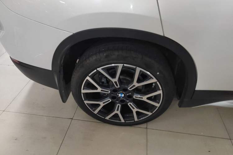 Used BMW X1 2022 Updated xDrive25Li Premium Edition Exterior 5