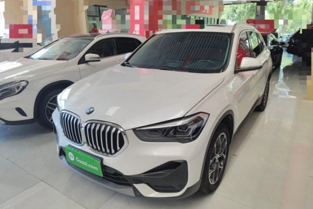 BMW X1 2022 sDrive25Li Leading Model с пробегом