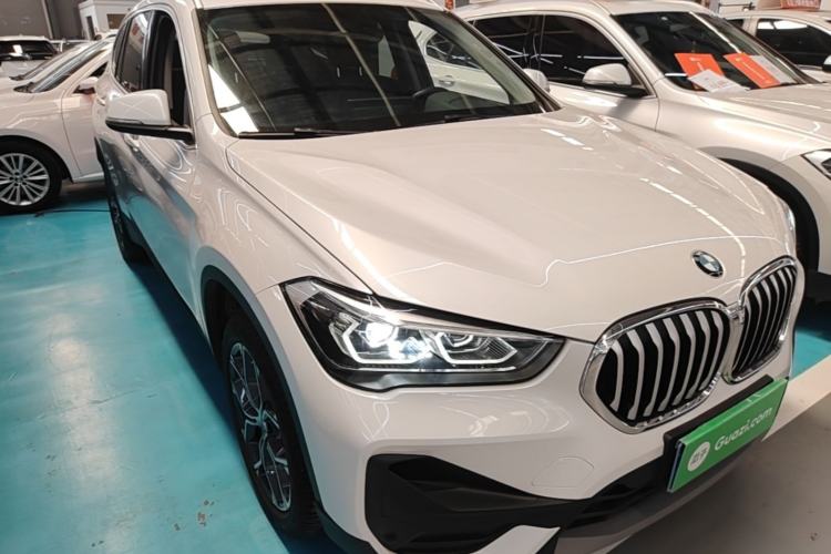 Used BMW X1 2022 sDrive25Li Leading Model Front Right 45 Deg