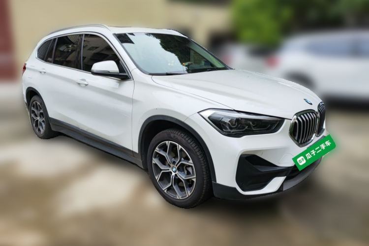 Used BMW X1 2022 sDrive25Li Leading Model Front Right 45 Deg