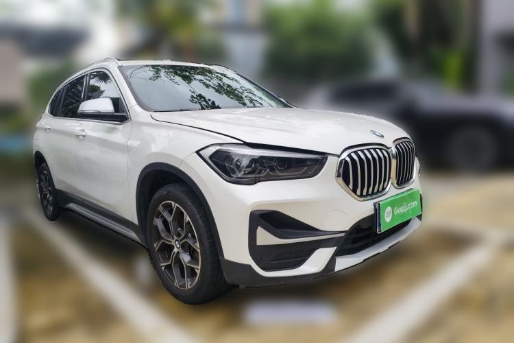 Used BMW X1 2022 sDrive20Li Fashion Model Front Right 45 Deg