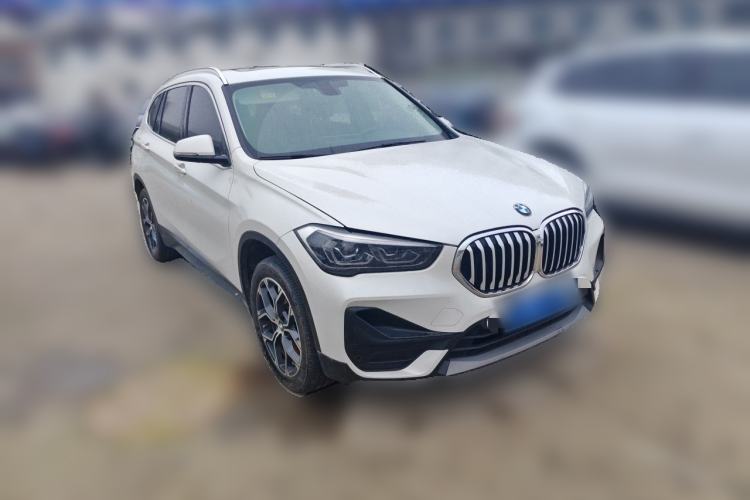 Used BMW X1 2022 sDrive25Li Leading Model Front Right 45 Deg