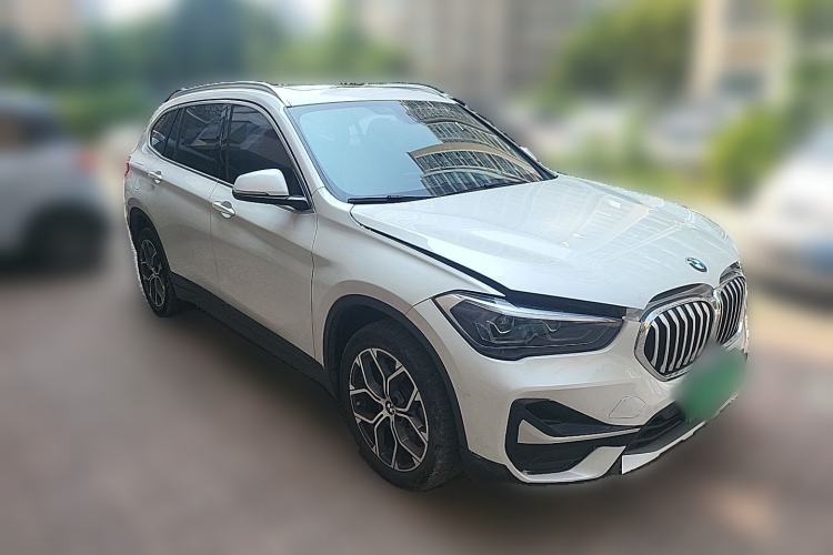 Used BMW X1 2022 sDrive25Li Leading Model Front Right 45 Deg