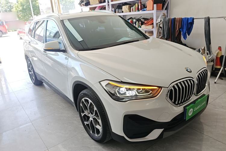 Used BMW X1 2022 sDrive25Li Leading Model Front Right 45 Deg
