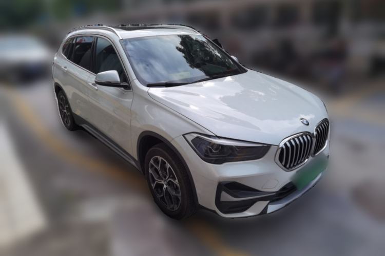 Used BMW X1 2022 sDrive20Li Fashion Model Front Right 45 Deg