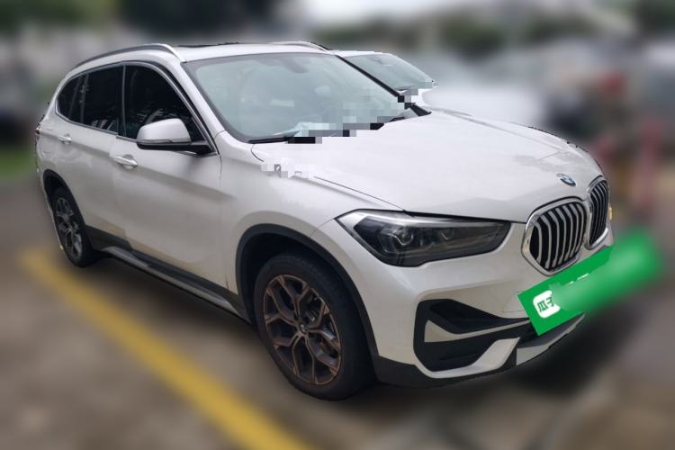 Used BMW X1 2022 sDrive20Li Fashion Model Front Right 45 Deg