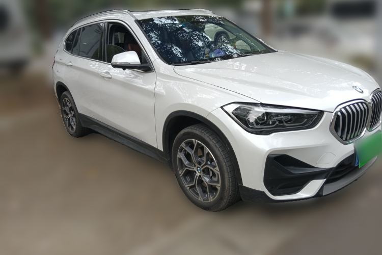 Used BMW X1 2022 sDrive25Li Leading Model Front Right 45 Deg