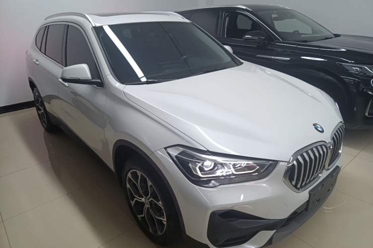 Used BMW X1 2022 sDrive25Li Leading Model Front Right 45 Deg