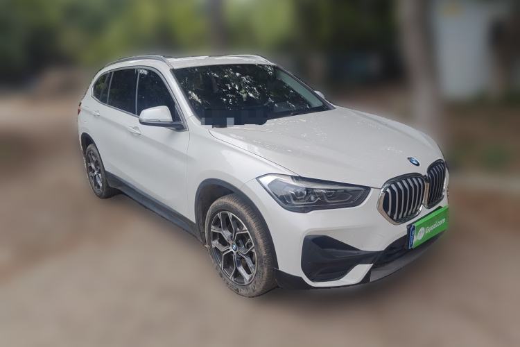Used BMW X1 2022 sDrive25Li Leading Model Front Right 45 Deg